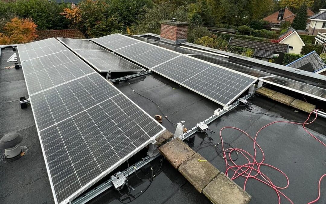 Zonnepanelen financieren: subsidies, btw-teruggave en andere opties